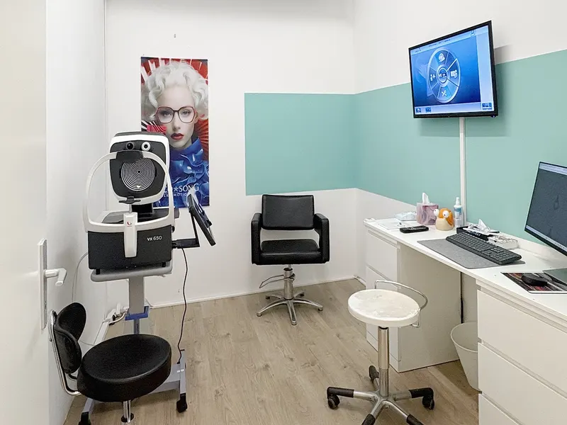 Raum für das Augenscreening mit dem Visionix VX 650
